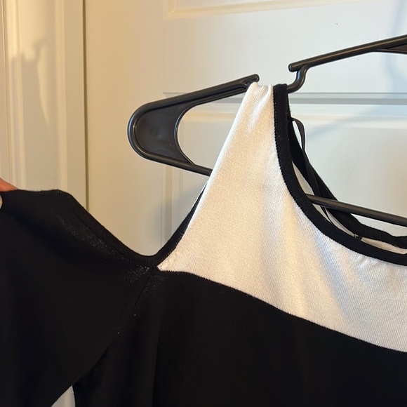 Cable and Gauge Cold Shoulder Sweater - Picture 3 of 5